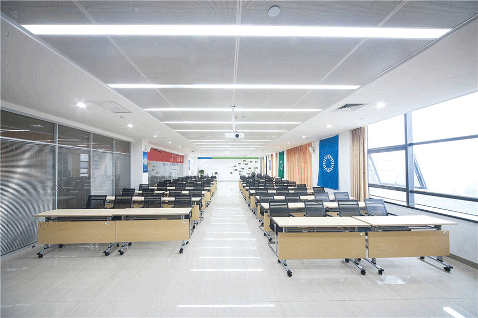深圳市比亞迪汽車公司辦公家具工程配套與安裝項(xiàng)目_廣立家具